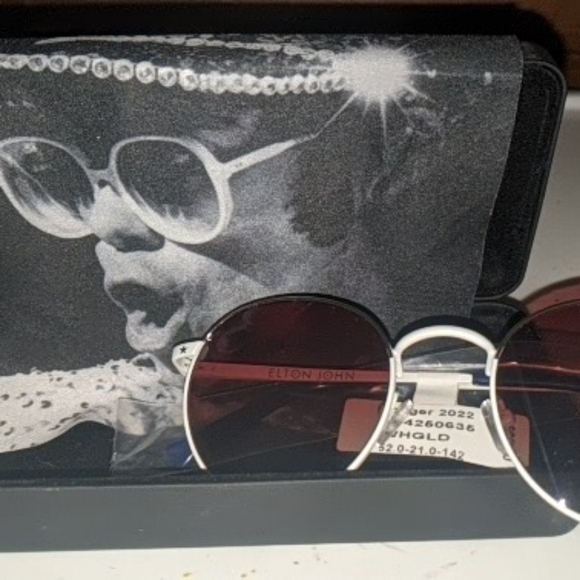 Elton John Limited Edition Sunglasses DODGER 2022 WHGLD - Picture 2 of 5